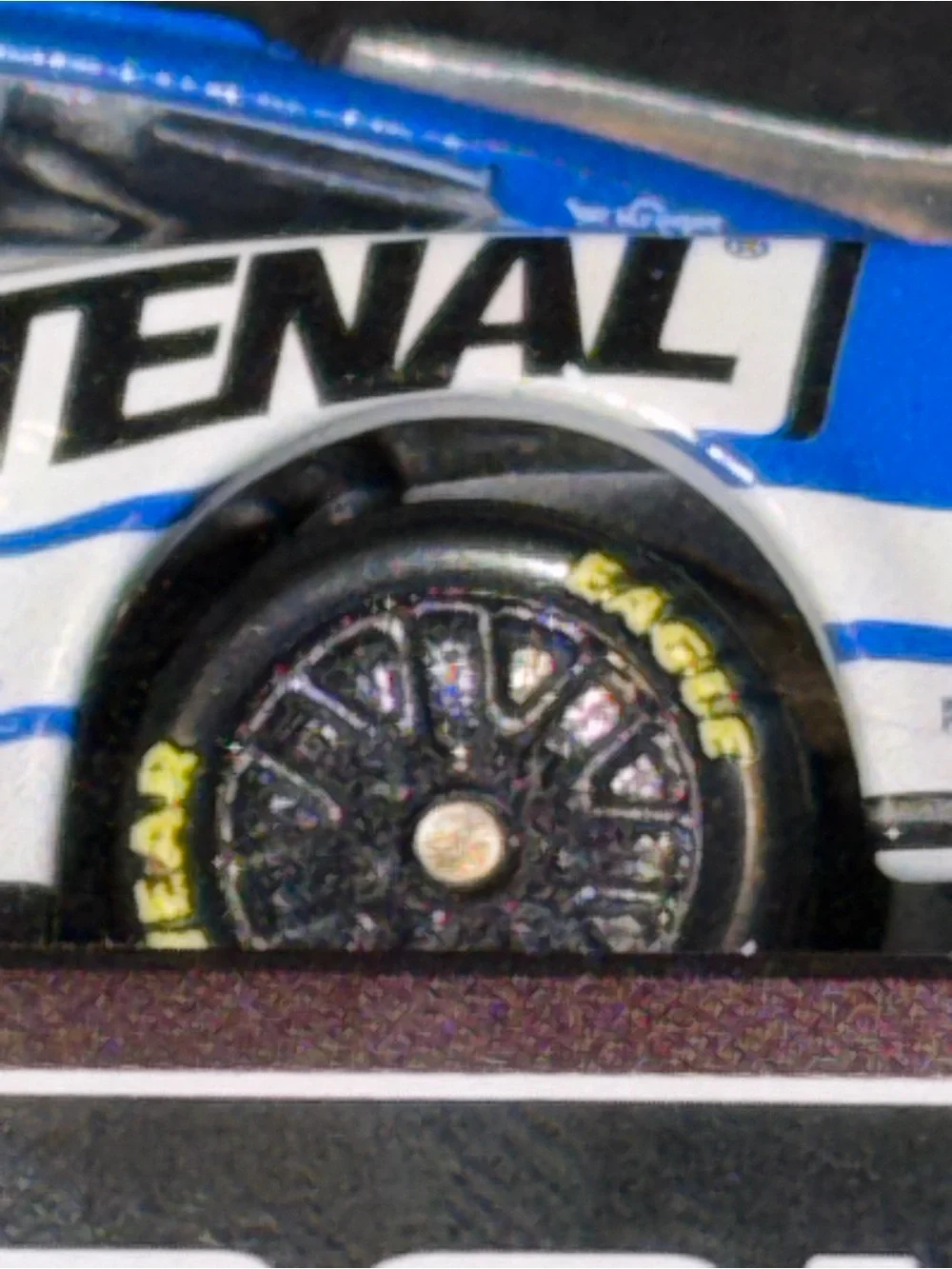 Nascar Lionel Racing Chris Buescher Race Car Diecast 1:64 Collectible Brand New.